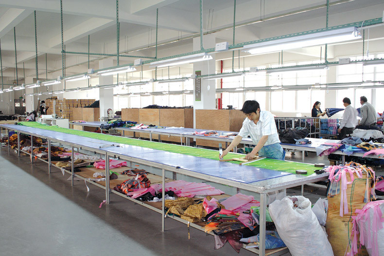 Xiamen United-Prosperity Industry &amp; Trade Co., Ltd. factory production line